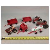 6 pcs of 1/32 IH Farm Toys