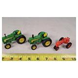 1/43 John Deere 630 LP & Allis Chalmers Tractors