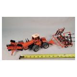 1/32 Allis Chalmers 8550 Tractor w/ Cultivator &