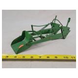 1/16 John Deere  Loader Attachment