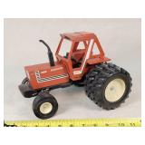 1/16 Hesston 1380 Tractor w/ Duals
