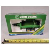 1/32 John Deere Hydra Push Manure Spreader