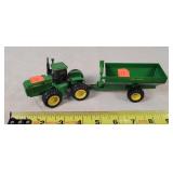 1/64 John Deere 4WD Tractor w/ Grain Cart