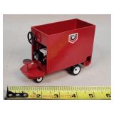 1/16 Custom Uebler Moterized Feed Cart