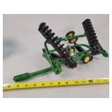 1/16 John Deere Disk