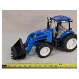 Bruder 1/16 New Holland T7050 w/ Loader