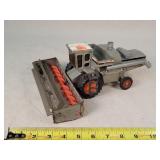 1/32 Gleaner Allis Chalmers Combine