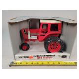 1/16 IH 1568 Tractor