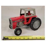 1/16 Massey Ferguson 590 Tractor