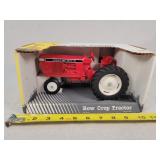 1/16 Red Row Crop Tractor