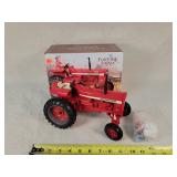 1/16 International 826 Tractor - Foxfire Farm