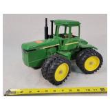 1/16 John Deere 4WD Tractor