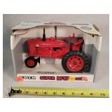1/16 Farmall Super MTA Tractor
