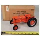 1/16 Allis Chalmers D17 Tractor