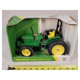 1/16 John Deere 6200 Tractor