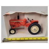 1/16 Allis Chalmers 170 Tractor