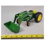 1/16 John Deere Tractor w/ Loader