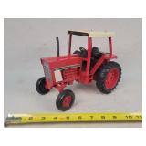 1/16 IH 886 Tractor