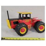 1/16 Versatile 895 4WD Tractor w/ Duals