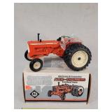 1/16 Allis Chalmers D19 Diesel Tractor