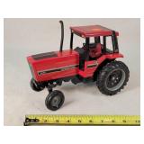1/16 International 5088 Tractor