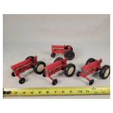 4- 1/32 IH Tractors