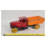 1930s WYANDOTTE Pressed Steel Dump Truck