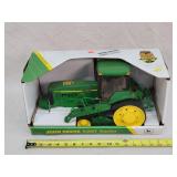 1/16 John Deere 8400T Track Tractor