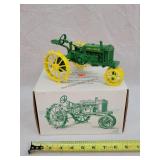 1/16 John Deere Series P Tractor