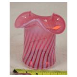 Fenton cranberry / white swirl Vase 4' t
