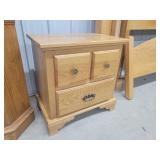 Solid Oak Night Stand, 25'W x 25'H x 16'D