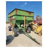 J&M 350-20 Gravity Wagon W/ Lights On 12 Ton Gear