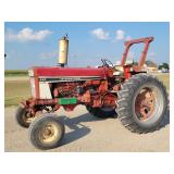 1978 IH 686 Diesel Tractor