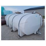 2000 Gallon Poly Tank - (Missing Lid)
