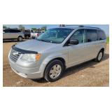 2010 CHRYSLER Town and Country RT Minivan