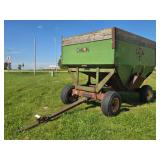 Dakon 300 Bushel Gravity Wagon