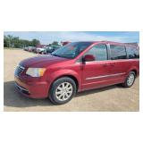2014 CHRYSLER Town and Country Touring Minivan