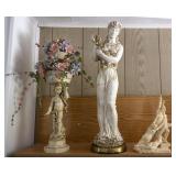 3 Statues