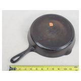 Griswold #8 Cast Iron Skillet - Large Logo