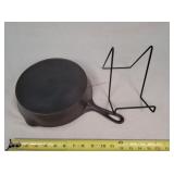Seasoned Wagner #8 Cast Iron Skillet W/ Stand
