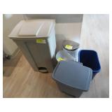 Lot - Misc. Trash Bins