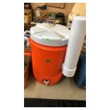 ORANGE RUBBERMAID BEVERAGE COOLER