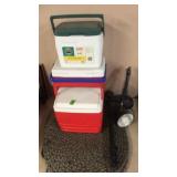 3 COOLER, THROW RUGS & ADJUSTABLE DESK LAMP