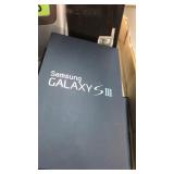 GROUP OF FLIP CELL PHONES