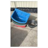 7 FENCE HANGING FEED BUCKETS AND 3 FEED PANS