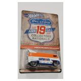 19TH COLLECTORS CON HOT WHEELS VW DRAG BUS
