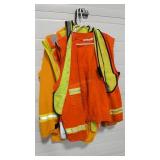 2 REFLECTIVE VESTS AND FIRE RESISTANT JACKET