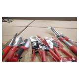 CORONA HEDGE SHEERS, 3 PRUNERS AND 3 HAND SHOVELS