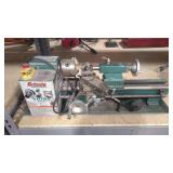 GRIZZLY G0765 7' X 14' BENCHTOP LATHE