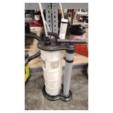 2.3 GALLON FLUID EXTRACTOR
